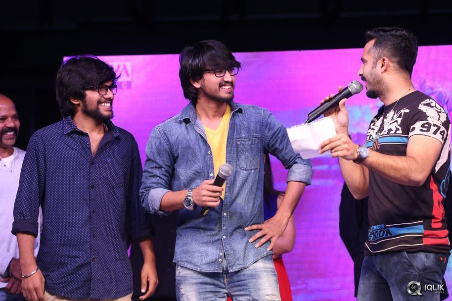 Seethamma-Andaalu-Raamayya-Sithraalu-Platinum-Disc-Function